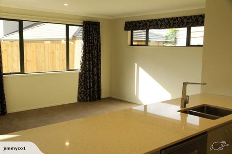Photo of property in 302 Ballintoy Park Drive, Welcome Bay, Tauranga, 3175