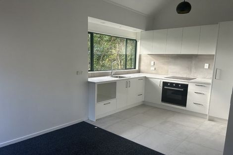 Photo of property in 5 Lysander Crescent, Beach Haven, Auckland, 0626