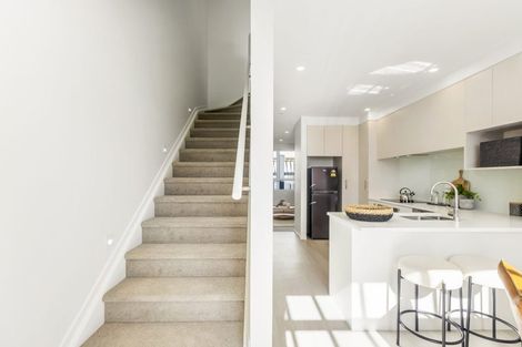 Photo of property in 11/2 Moor Avenue, Te Atatu Peninsula, Auckland, 0610