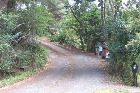 Photo of property in 2/50 Cresta Avenue, Beach Haven, Auckland, 0626