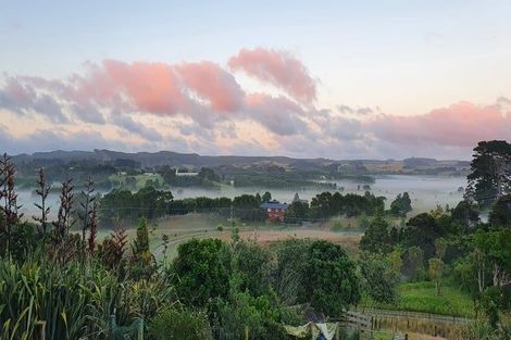 Photo of property in 74 Tarrant Road, Helensville, 0875