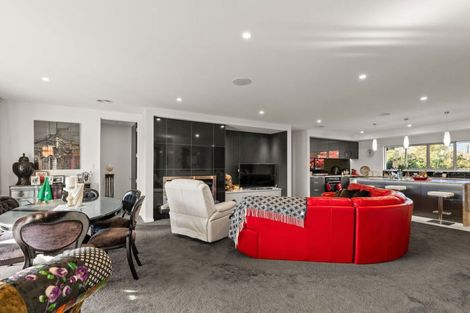 Photo of property in 92 Hodgens Road, Prebbleton, 7676