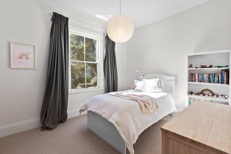 Photo of property in 4 North Terrace, Kelburn, Wellington, 6012