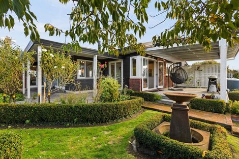 Photo of property in 1 Te Puna Place, Havelock North, 4130