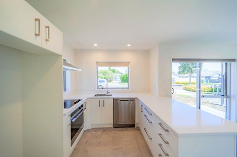 Photo of property in 100a King Street, Taradale, Napier, 4112