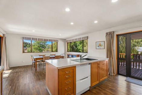 Photo of property in 8 Larch Place, Wanaka, 9305