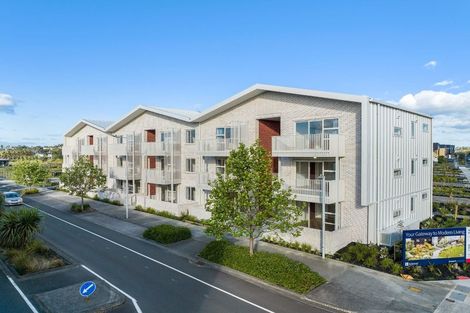 Photo of property in 6/245 Hobsonville Point Road, Hobsonville, Auckland, 0616