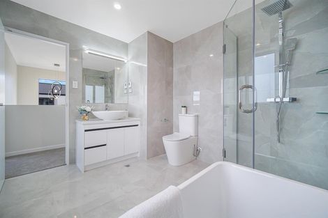 Photo of property in 30 Kairakau Street, Papakura, 2110