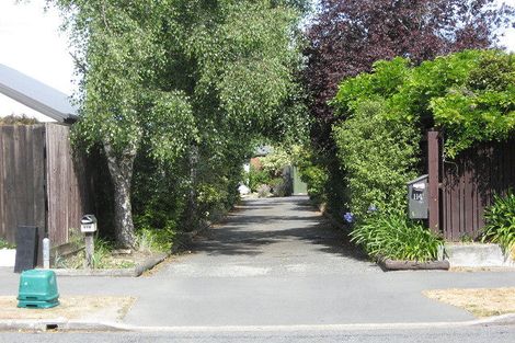 Photo of property in 114 Royal Park Drive, Parklands, Christchurch, 8083