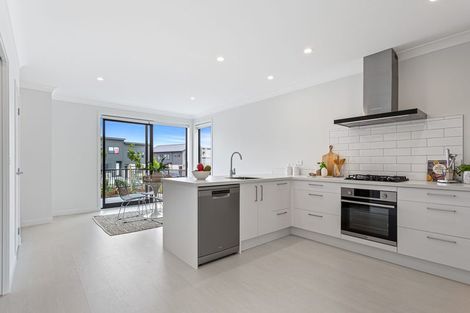 Photo of property in 5 Tara Lane, Manurewa, Auckland, 2102