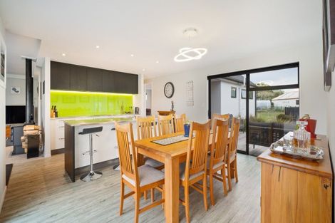 Photo of property in 3 Willowside Place, Amberley, 7410