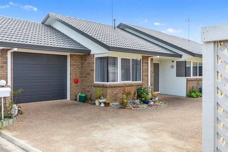 Photo of property in 2/492 Otumoetai Road, Otumoetai, Tauranga, 3110