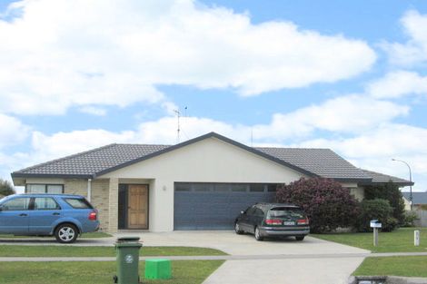 Photo of property in 137 Evans Road, Papamoa Beach, Papamoa, 3118