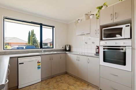 Photo of property in 15 Kendall View, Stoke, Nelson, 7011