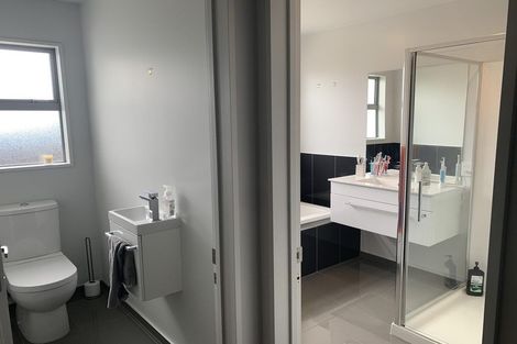 Photo of property in 16b Crown Close, Prebbleton, 7604