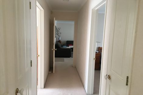 Photo of property in 18 Heyington Way, East Tamaki Heights, Auckland, 2016