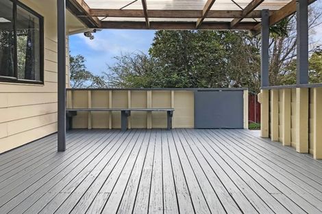 Photo of property in 90 Sunvue Road, Glen Eden, Auckland, 0602