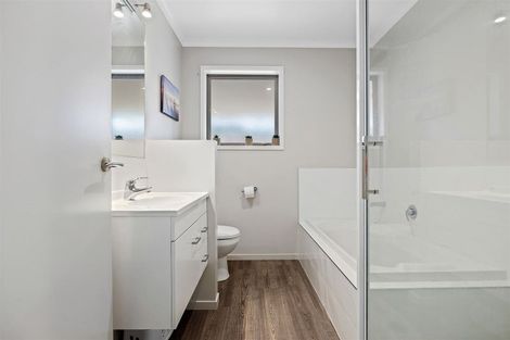 Photo of property in 6 Meyer Crescent, Halswell, Christchurch, 8025