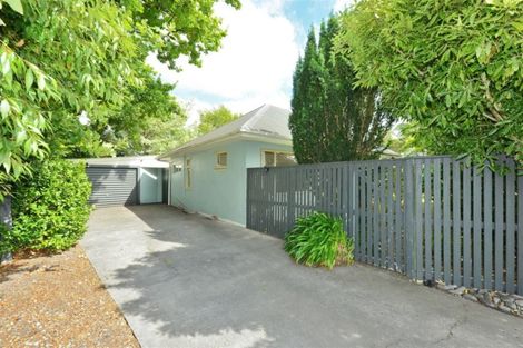 Photo of property in 61 Searells Road, Strowan, Christchurch, 8052