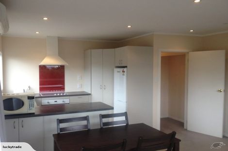 Photo of property in 77a Bassett Road, Johnsonville, Wellington, 6037