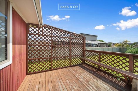 Photo of property in 3 Hallberry Road, Mangere East, Auckland, 2024