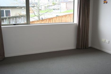 Photo of property in 29 Sapperton Drive, Henderson, Auckland, 0612