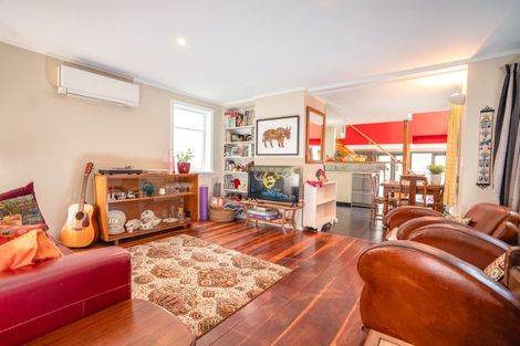 Photo of property in 19 Moir Street, Mount Victoria, Wellington, 6011