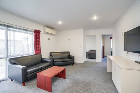 Photo of property in 8a-d Camden Street, Turnbull Thomson Park, Invercargill, 9810