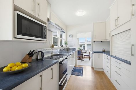 Photo of property in 20 Pembroke Street, Tawa, Wellington, 5028