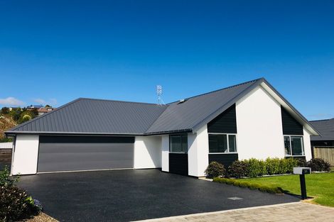 Photo of property in 28 Calluna Crescent, Mosgiel, 9024