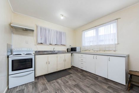 Photo of property in 27 President Avenue, Papakura, 2110
