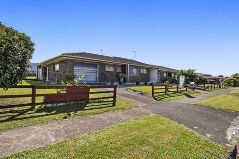Photo of property in 8/19 Oxford Street, Te Puke, 3119