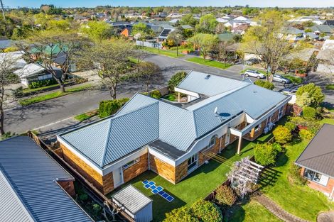 Photo of property in 158 Hawthornden Road, Avonhead, Christchurch, 8042