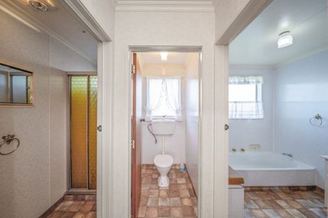 Photo of property in 76 Cressida Avenue, Stratford, 4332