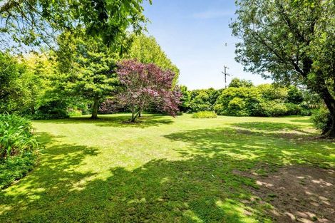 Photo of property in 37 Flint Road West, Stratford, 4332