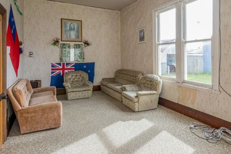 Photo of property in Cambridge Street, Levin, 5510