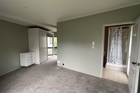 Photo of property in 4 Manutara Avenue, Forrest Hill, Auckland, 0620