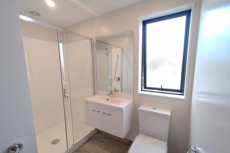 Photo of property in 2/9 Beaufield Lane, Te Atatu Peninsula, Auckland, 0610