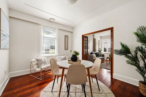 Photo of property in 162 Sutherland Road, Lyall Bay, Wellington, 6022