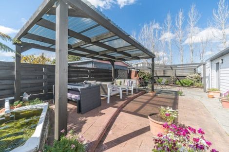 Photo of property in 66 Hillcrest Drive, Kelvin Grove, Palmerston North, 4414