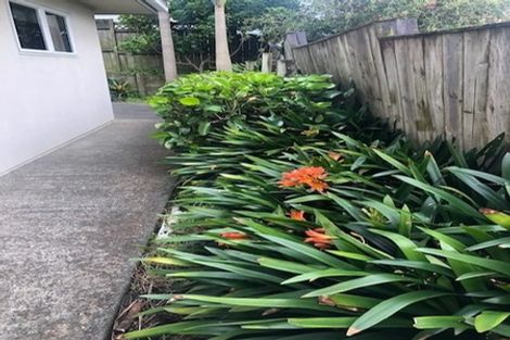 Photo of property in 4a/3 Corrella Road, Belmont, Auckland, 0622