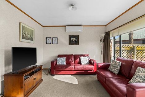 Photo of property in 3/411 Eastbourne Street East, Hastings, 4122