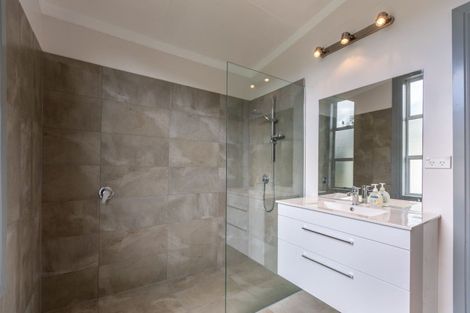 Photo of property in 24 Dundas Street, Porangahau, 4293