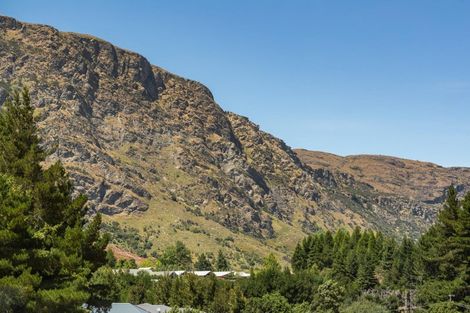 Photo of property in 4u2 Redfern Terrace, Arthurs Point, Queenstown, 9371