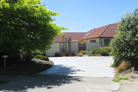 Photo of property in 5 Regent's Park Drive, Casebrook, Christchurch, 8051