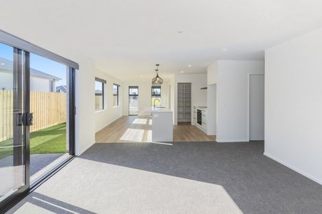 Photo of property in 5 Rita Angus Road, Belfast, 8051