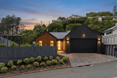 Photo of property in 19 Prestbury Grove, Churton Park, Wellington, 6037