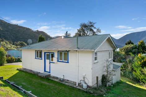Photo of property in 96 Moenui Road, Havelock, Picton, 7281