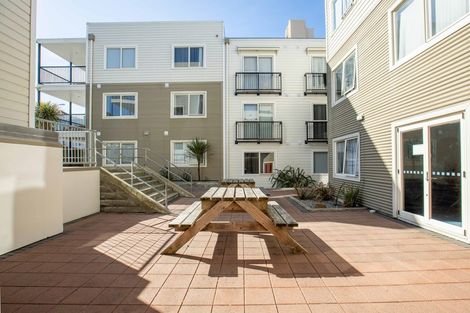 Photo of property in 103 Webb Street, Mount Cook, Wellington, 6011