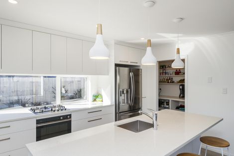 Photo of property in 34 Shamrock Street, Takaro, Palmerston North, 4412
